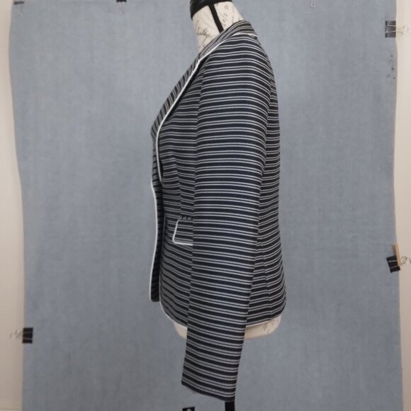 Tahari | NWT Textured Stripe Single Button Blazer Jacket Blue Black | Size 6 - Picture 4 of 9